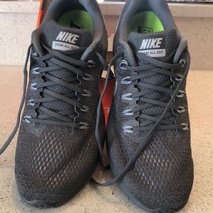 Nike Zoom All Out Low- Size 11